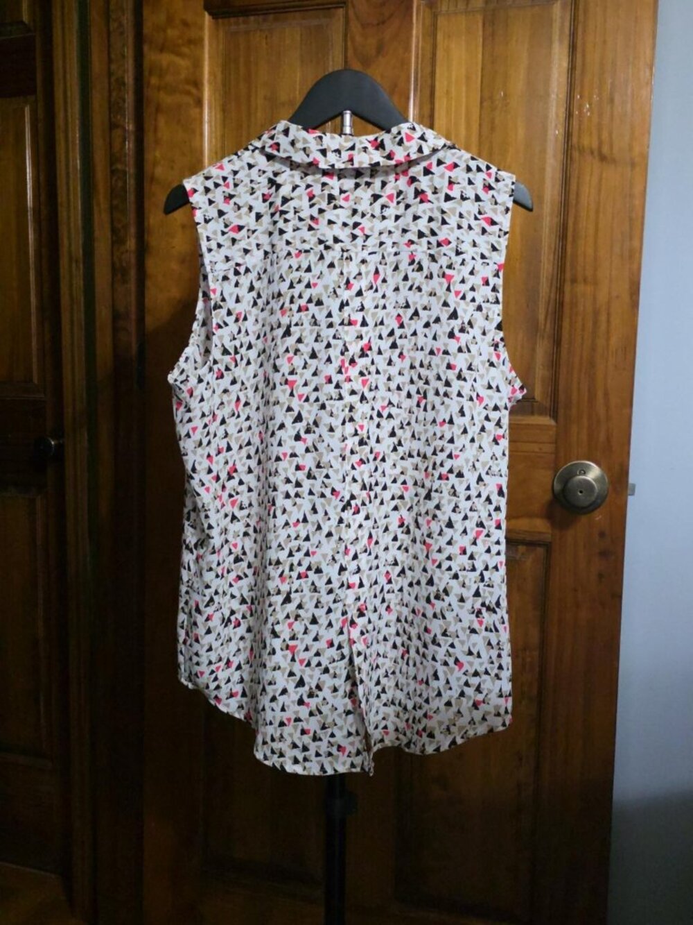 Sleeveless V-Neck Summer Top black tan pink white high-low hem large Apt. 9 - Picture 4 of 16